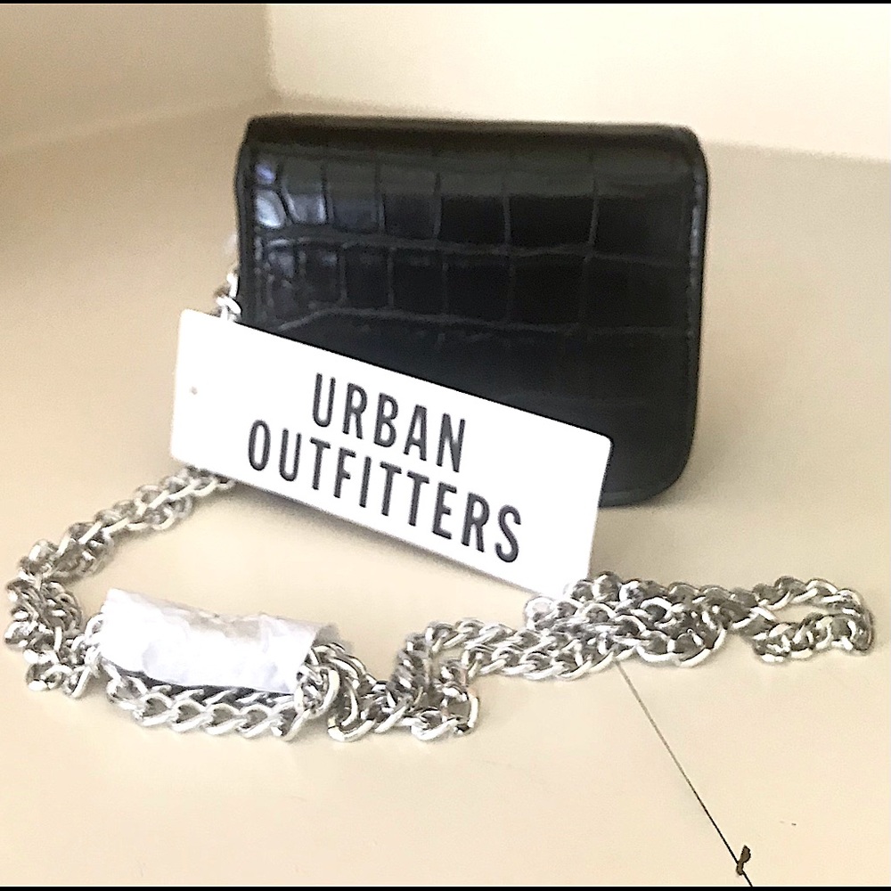 🆕🔥URBAN OUTFITTERS GORGEOUS(HANNAH) STYLISH&CHIC EMBROIDERED TEXTURE CROSDBODY